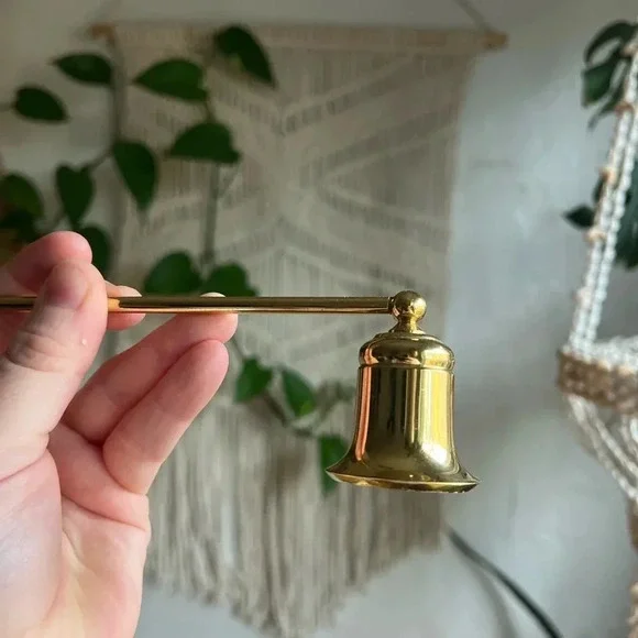 Vintage Gold Candle Snuffer - Elegant Brass Metal Candle Extinguisher Tool - Picture 7 of 10